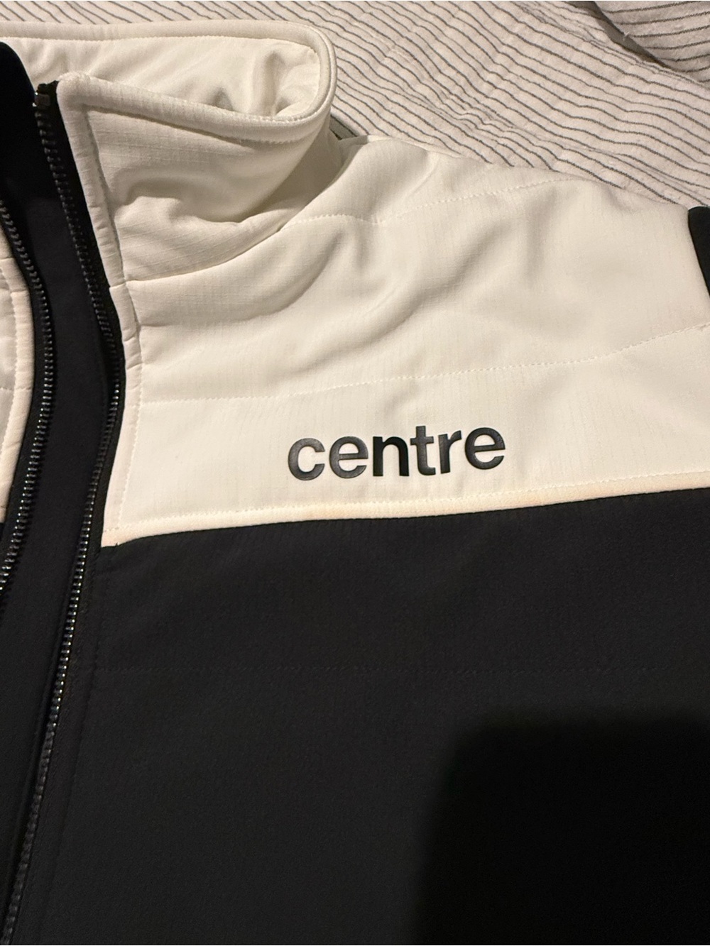 Centre Men's Black and Cream Quilted Puffer Jacket - Picture 2 of 7